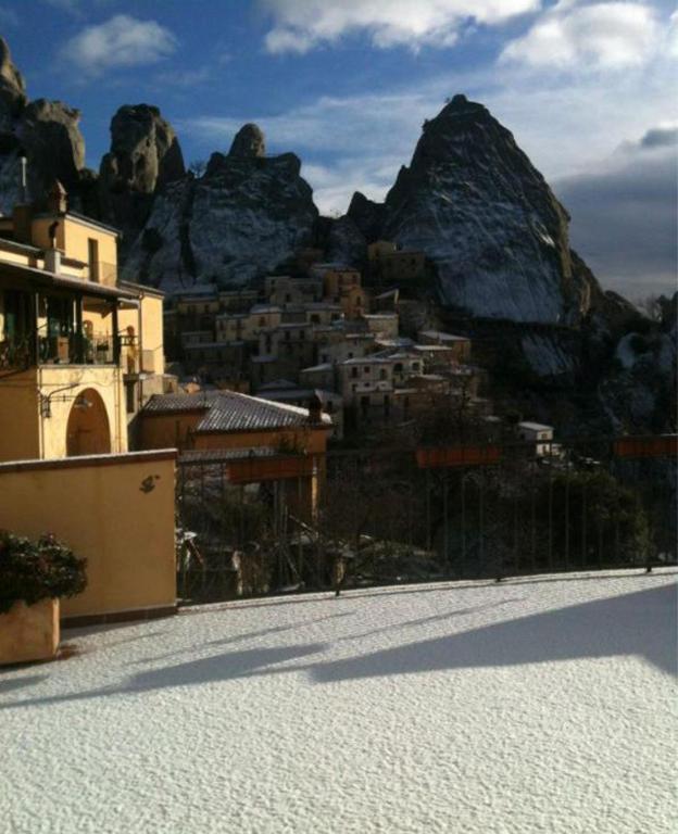 La Locanda Di Castromediano Castelmezzano Ngoại thất bức ảnh